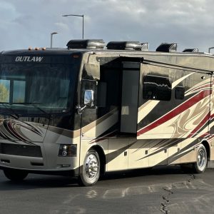 2017 Thor Motor Coach Outlaw 37BG